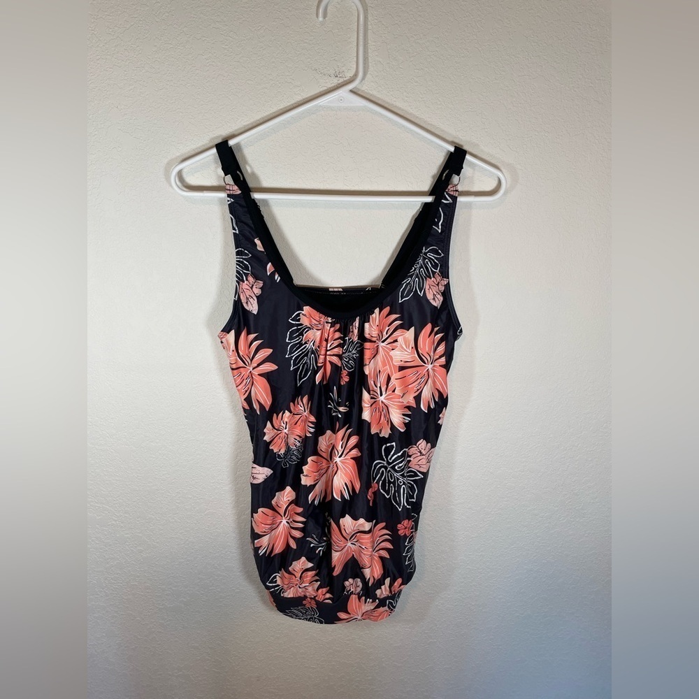Yonique Pink & Black Floral Tankini Medium - Picture 2 of 10